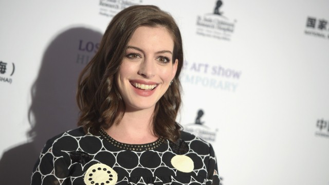 Anne Hathaway będzie randkować w stylu XXI wieku