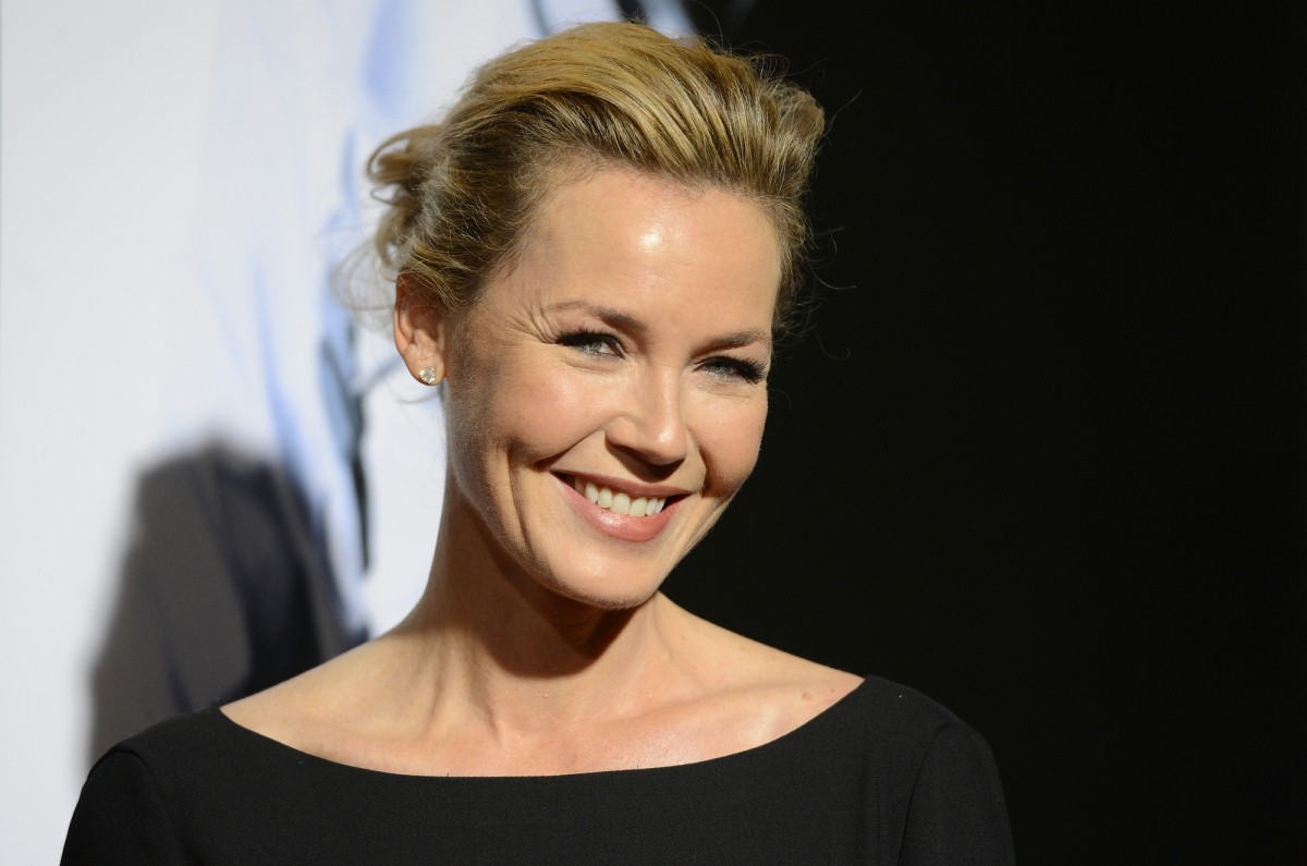 Connie Nielsen w thrillerze na kutrze rybackim - Filmweb