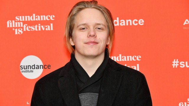 Syn Stellana Skarsgårda przestrzeże Was przed klikaniem