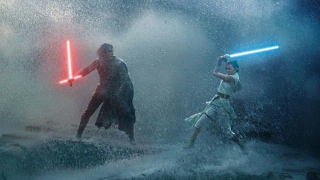 Box Office USA: Świąteczne odrodzenie "Skywalkera"