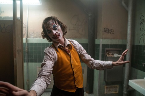 Ridley Scott recenzuje "Jokera" z Joaquinem Phoeniksem. Jedna...