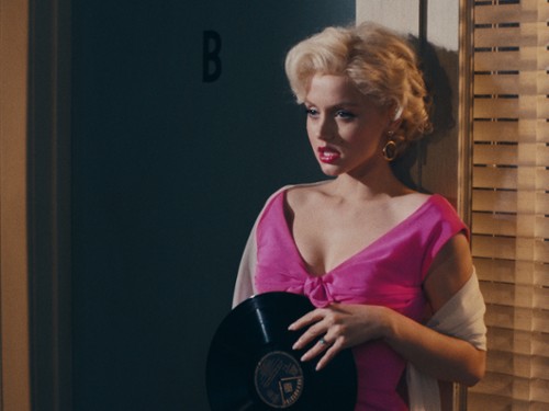 "Blondynka" się nie podoba, bo nie pokazuje silnej Marilyn...