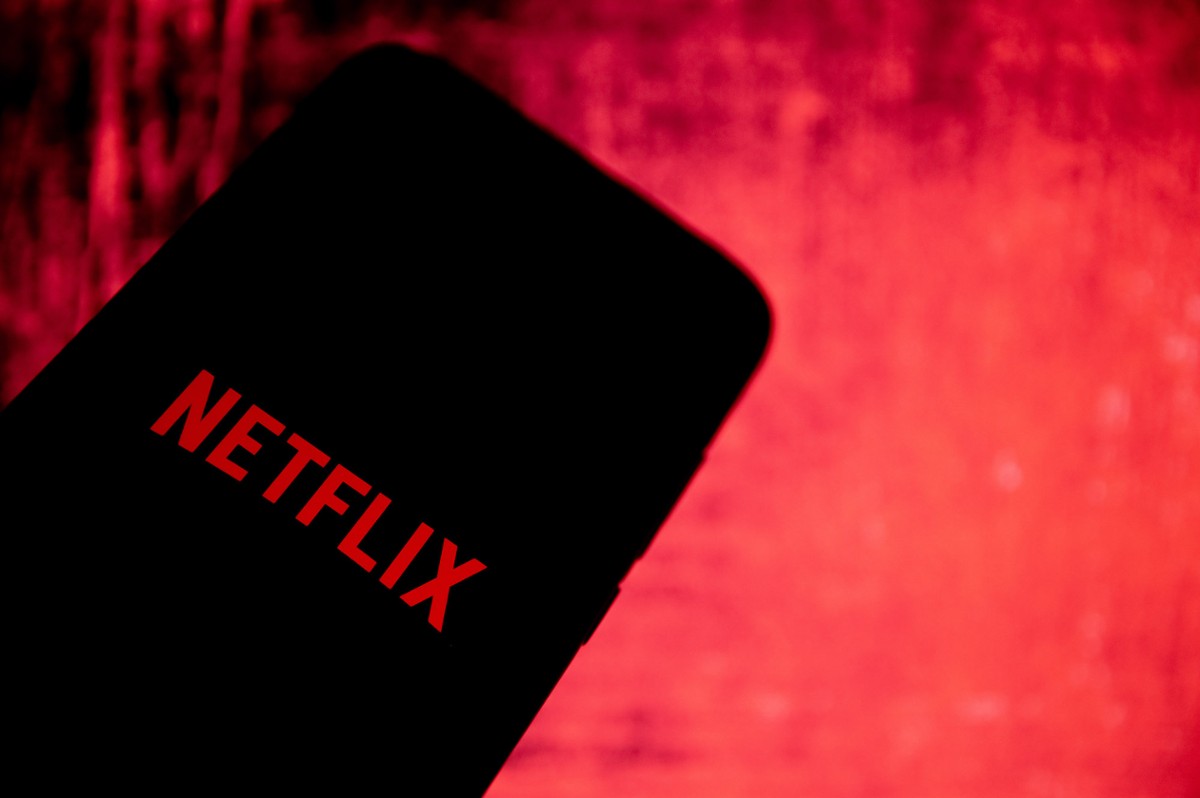 Netflix: dziel konto tylko z domownikami. Albo dopłać