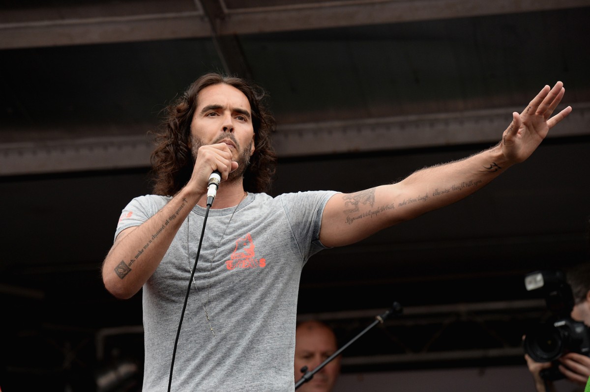Russell Brand oskarżony o seksualne nadużycia