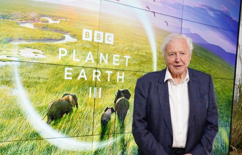 Sir_David_Attenborough_at_London_PEIII_premiere.jpg