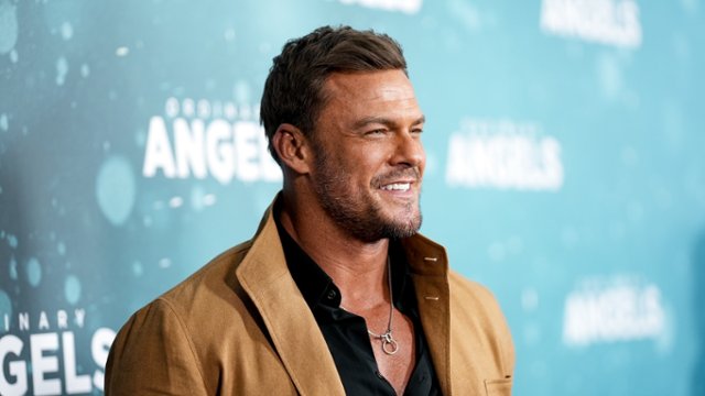 "Reacher"? Nie, "Runner". Alan Ritchson jako kurier na celowniku...