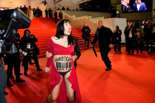 Dress code w Cannes: czego nie wolno założyć na czerwony dywan?