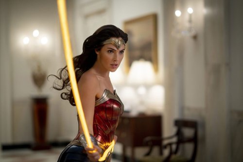 Czy James Gunn obserwuje na Instagramie nową Wonder Woman?