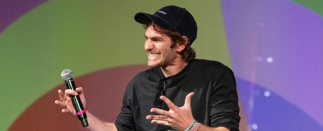 Andrew Garfield i znany reżyser o tw&oacute;rcach ChatuGPT