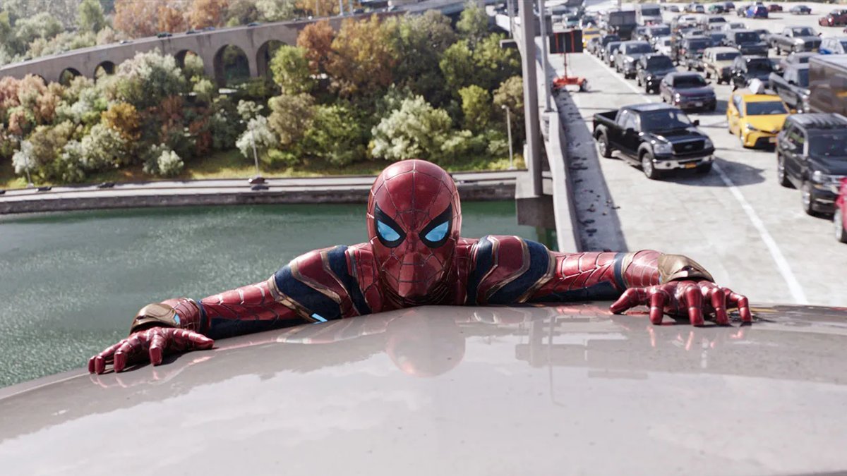 Spider-Man już w akcji. Tom Holland zaprasza na plan