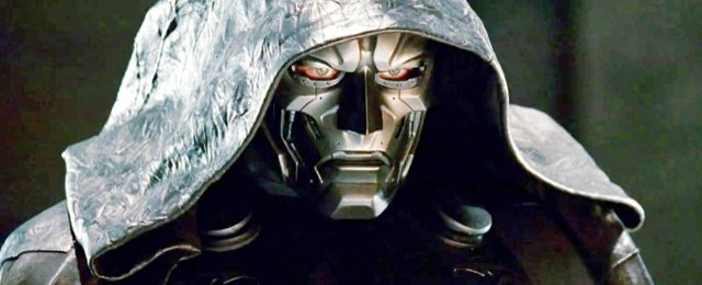 doctor-doom-in-his-dark-cloak-in-fantastic-four-rise-of-the-silver-surfer.jpg