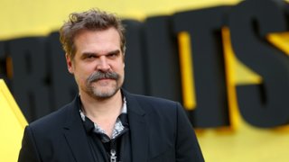 David Harbour w horrorze tw&oacute;rc&oacute;w "Widzę, widzę"
