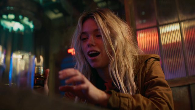 Słynny komik w "Supergirl"? Są wrażenia z pierwszych pokaz&oacute;w