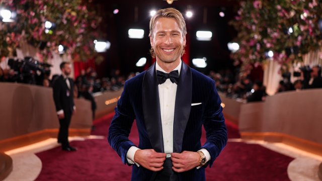 Glen Powell w widowisku SF od tw&oacute;rcy kultowego serialu