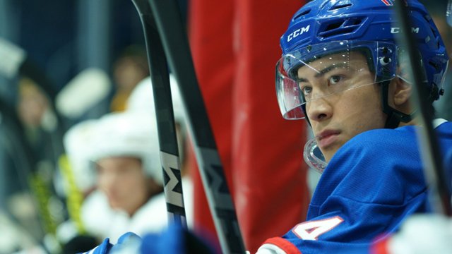 Jak połączyć hokej i romans? Zdradza tw&oacute;rca hitowego serialu