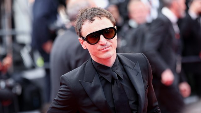 Franz Rogowski i Benedict Wong w nowej "Masce Czerwonego Moru"