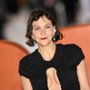Maggie Gyllenhaal krÄci kolejny film dla Warner Bros. Ekranizacja "Jeziora stworzenia"