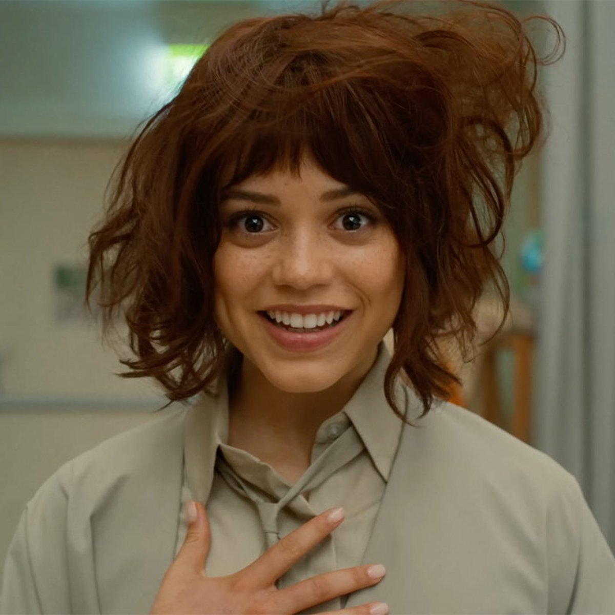 Jenna Ortega jako AI w „Klarze i słońcu" — zwiastun ekranizacji Ishiguro
