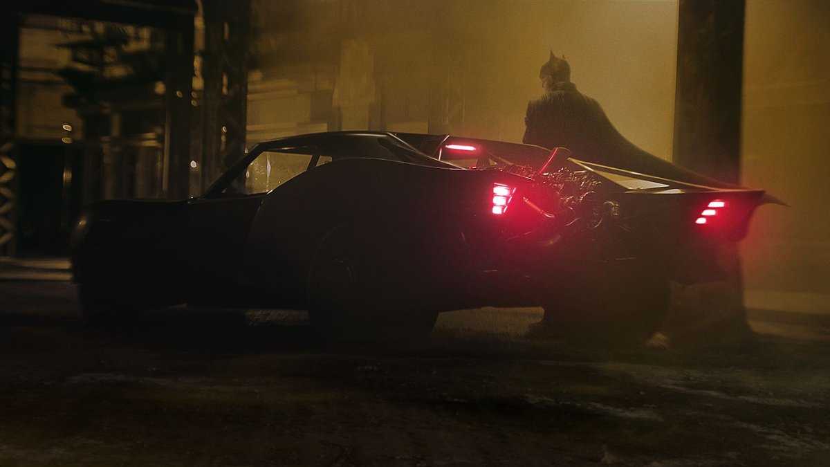 Batmobil kręci bączki. Nowości z planu "Batmana 2"