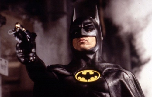 FOTO: Michael Keaton powraca jako Batman w "The Flash"