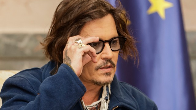 Johnny Depp zagra Ludwika XV. Za kamerą Maïwenn