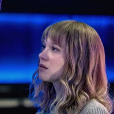 WENECJA 2023: Bestia i aktorka. Léa Seydoux w filmie Bertranda Bonello. Recenzujemy "La bête"