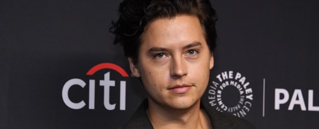 Cole Sprouse jako przystojny potwór Frankensteina w nowym filmie...