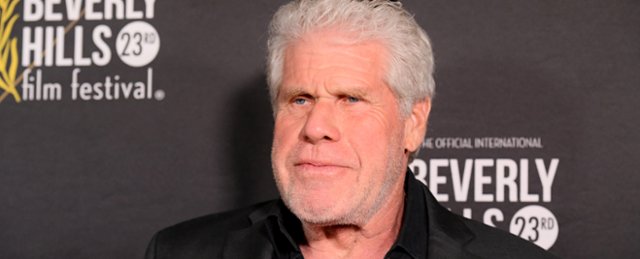 "Synowie Anarchii" znowu razem? Ron Perlman i Theo Rossi w...