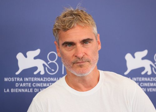 Joaquin Phoenix mógł zagrać Jokera wcześniej. W jakim filmie?