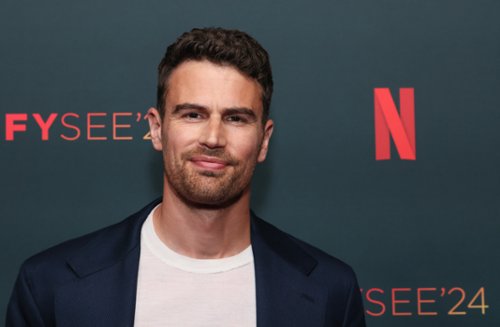 Theo James zamiast Adriena Brody'ego. Dobry wybór?