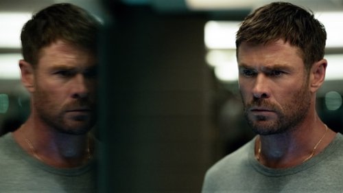 crime101-hemsworth2.jpg