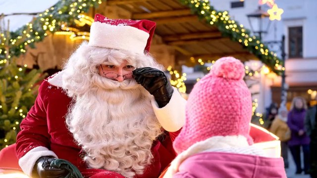 Gwiazdy kultowych produkcji uwierzą w Mikołaja?