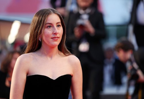 Alana Haim w biografii hollywoodzkiej stręczycielki?