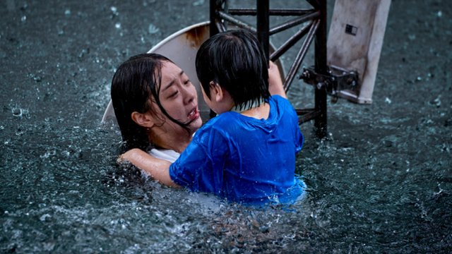 "Wielka pow&oacute;dź" lepsza od "Wielkiej wody"? Recenzja