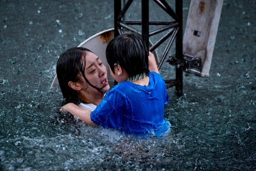 "Wielka pow&oacute;dź" lepsza od "Wielkiej wody"? Recenzja