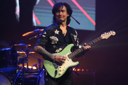 "Mniej obcy": Mikołaj Bukrewicz jako Jan Borysewicz [FOTO]