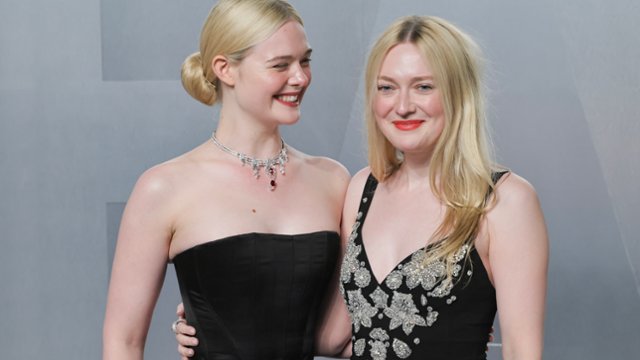 Z kt&oacute;rą z si&oacute;str Fanning zagra teraz Stellan Skarsg&aring;rd?