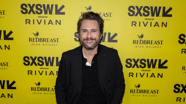 Charlie Day wybierze się na "Golf Trip"