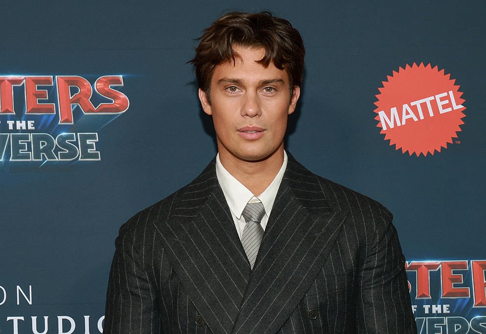 Nicholas Galitzine jako uwikłany w sektę supermodel