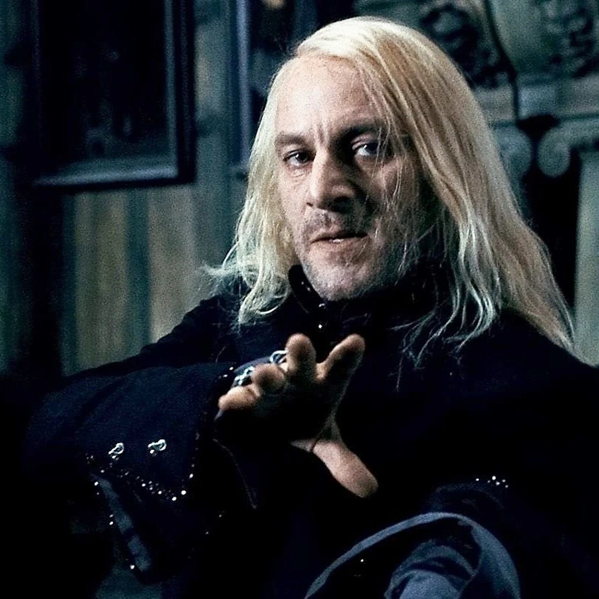 Dlaczego Lucjusz Malfoy jest zły? Johnny Flynn o interpretacji bohatera