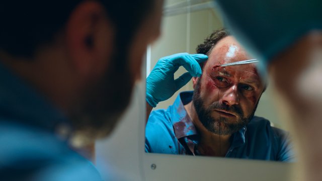 Netflix też ma sw&oacute;j serial medyczny. Zwiastun "Znieczulenia"