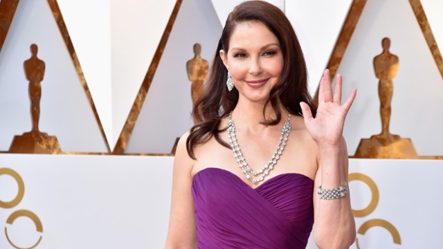 Ashley Judd zaopiekuje się sierotami w thrillerze "Lazareth"