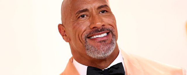 Nawet kamień pęka. Dwayne Johnson doznał kontuzji na planie filmu...
