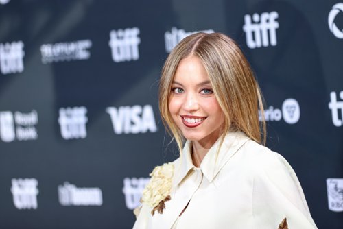 Sydney Sweeney sprzedaje mydło... z wodą po swojej kąpieli?