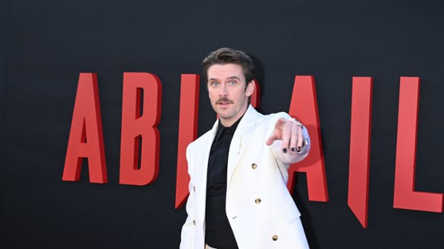 Dan Stevens w trzecim sezonie "Terroru"