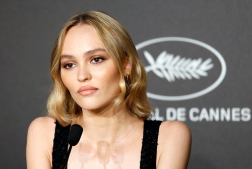 Lily-Rose Depp na nowym zdjęciu z nadchodzącego "Nosferatu" 