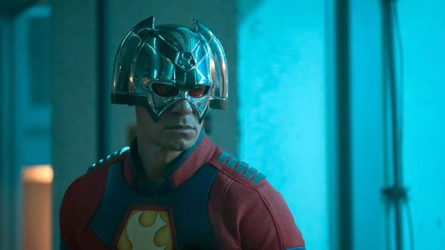 John Cena tuli orła na plakacie drugiego sezonu "Peacemakera"
