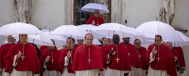 Papież Leon XIV obejrzał "Konklawe", żeby przygotować się do...