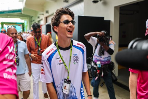 Timothée Chalamet będzie rabował banki na motorze?
