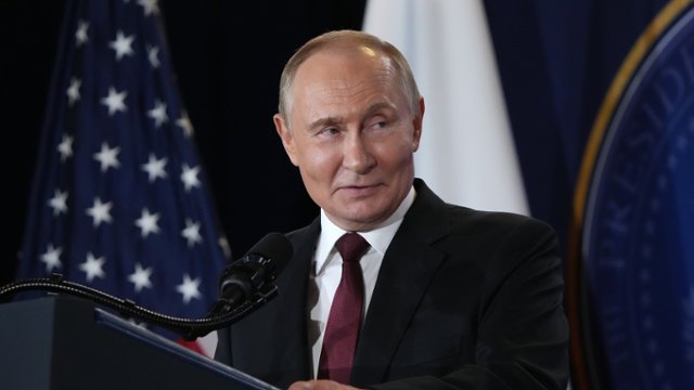 Jude Law jako Władimir Putin! Oto pierwsze zdjęcie "Maga z...